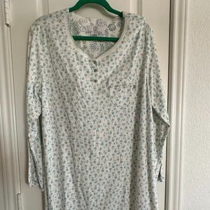 Karen Neuburger long sleeve nightgown size XL